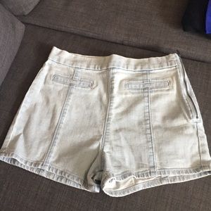 BNWT Hollister Natural Waist Denim Shorts, Size 25